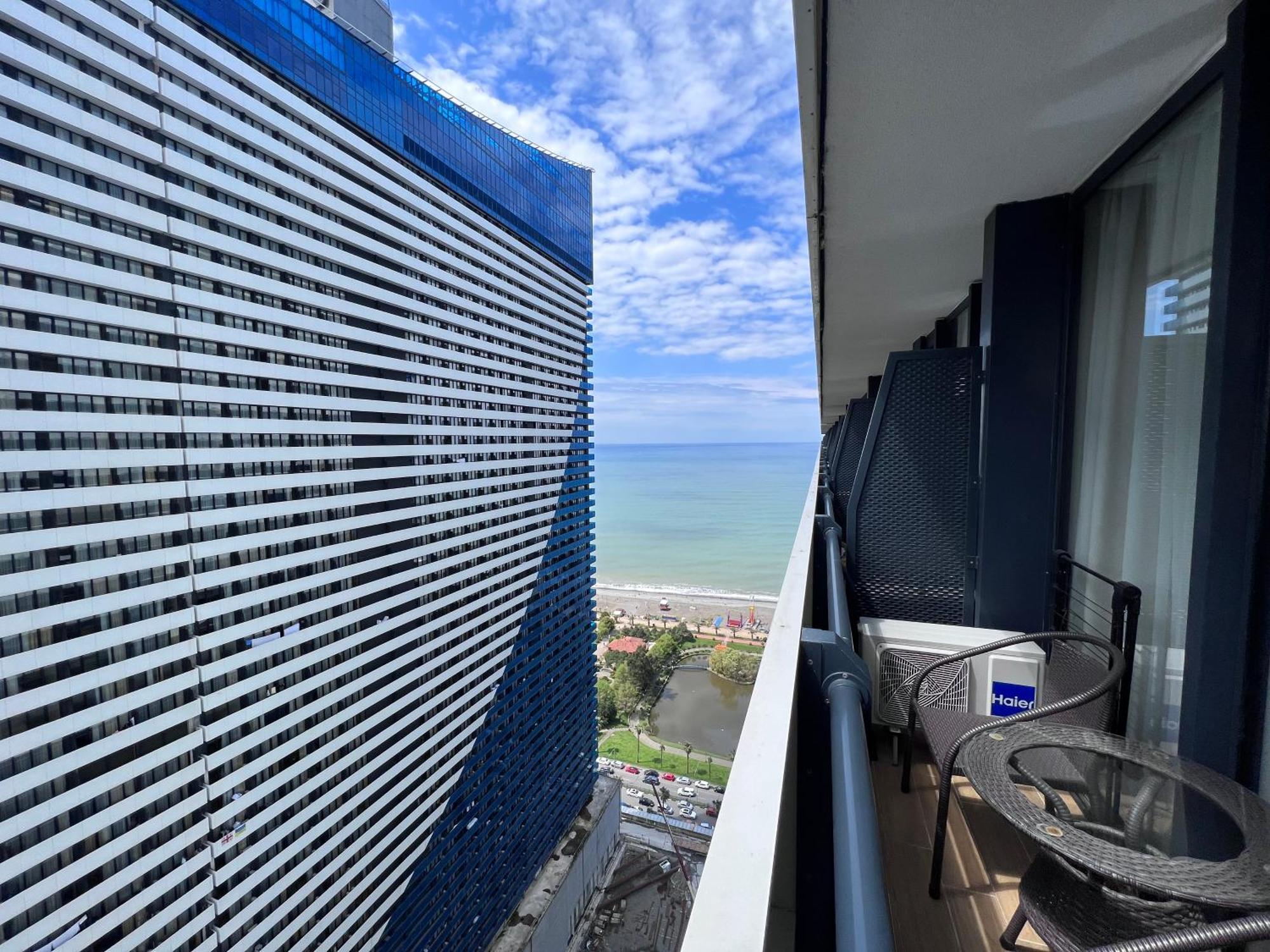 Amazing View Apartments Batumi Eksteriør billede
